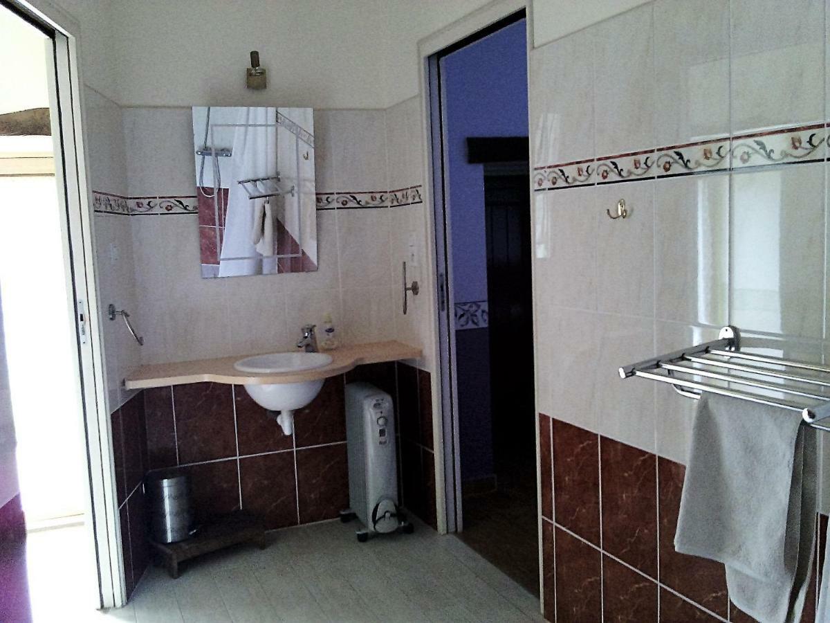 La Roche Bed & Breakfast Saint-Etienne-en-Cogles Dış mekan fotoğraf